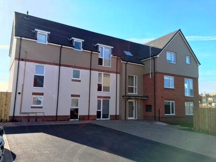 2 Bedroom Flat To Rent In Doyle Close, Rugby, CV21