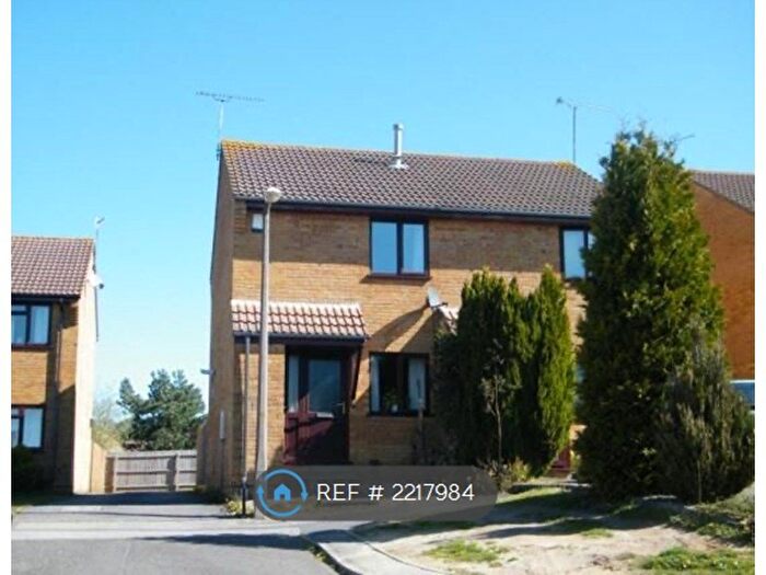2 Bedroom Semi-Detached House To Rent In Chalbury Close, Poole, BH17
