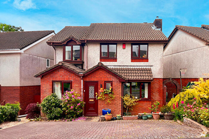 4 Bedroom Detached House For Sale In Claymans Pathway, Woodlands, PL21