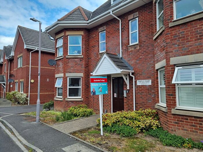 2 Bedroom Flat To Rent In Thistle Court, Pokesdown, BH7