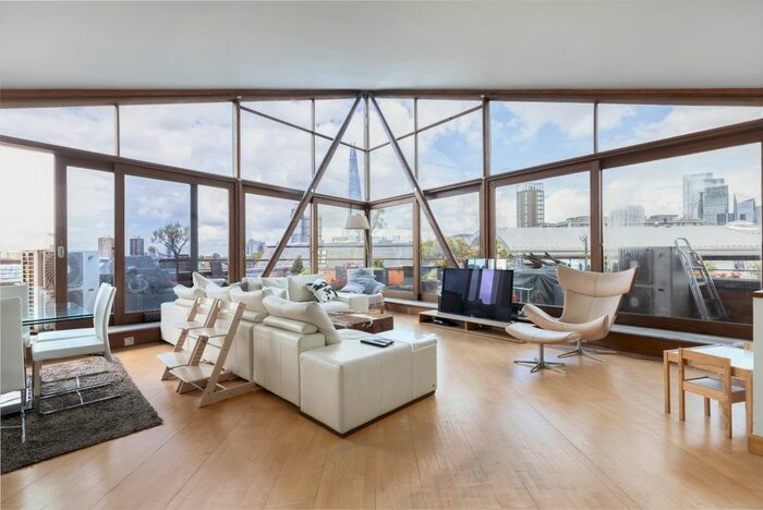 3 Bedroom Flat To Rent In Three Oak Lane, London, SE1