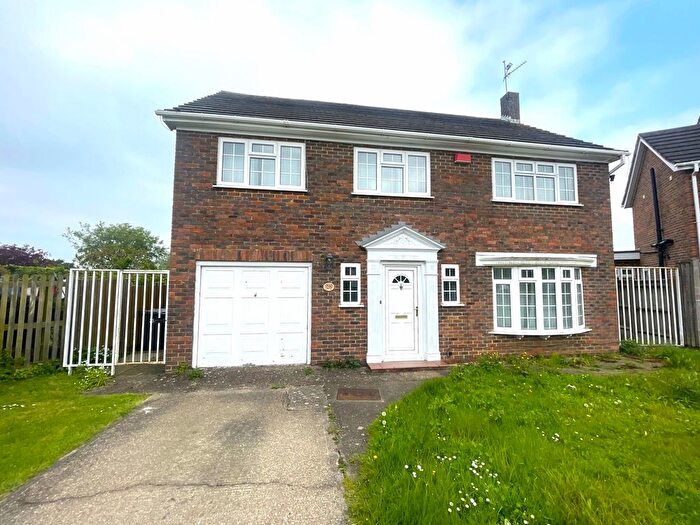 4 Bedroom Semi-Detached House To Rent In Winchester Gardens, Canterbury, CT1