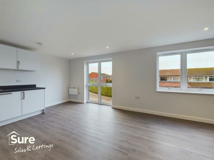 2 Bedroom Apartment To Rent In Hemingway House Epping Green, Hemel Hempstead, Hertfordshire, HP2