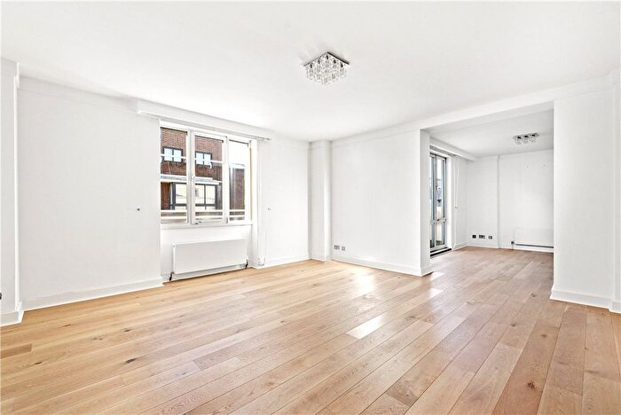 3 Bedroom Flat To Rent In Porchester Gate, Bayswater Road, Queensway, London, W2