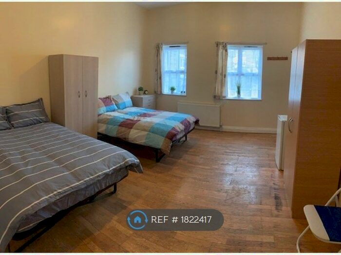 3 Bedroom Terraced House To Rent In Priscilla Close, London, N15