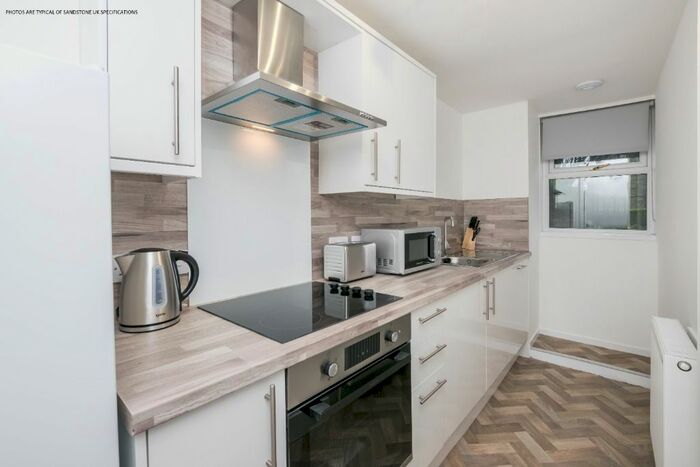 2 Bedroom Flat To Rent In Forfar Road, Stobswell, Dundee, DD4