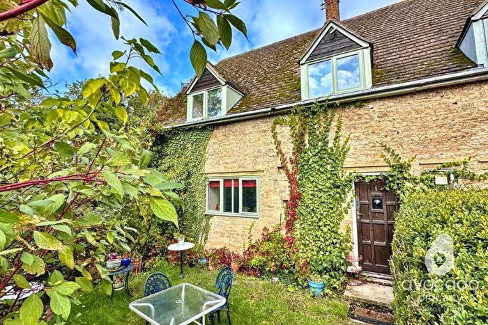 4 Bedroom Barn Conversion For Sale In Tithe Barn, Merton, Bicester, Oxfordshire, OX25