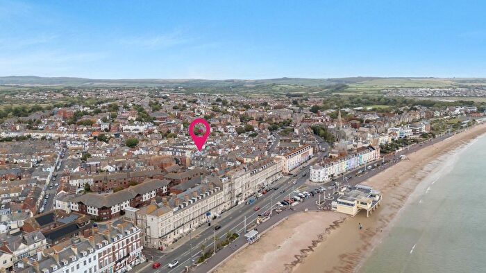 1 Bedroom Flat For Sale In Lennox Street, Weymouth, DT4