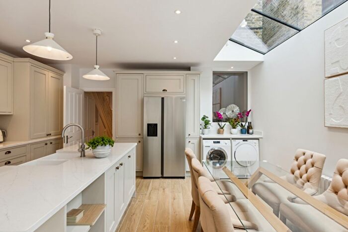 4 Bedroom Property To Rent In Compton Crescent, Grove Park, W4