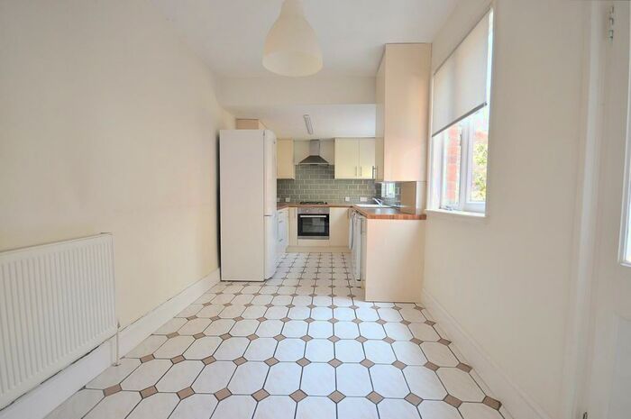 2 Bedroom House To Rent In Shakespeare Road, Northampton, NN1