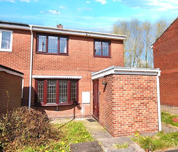 3 Bedroom End Of Terrace House For Sale In Northgate, South Hiendley, Barnsley, S72