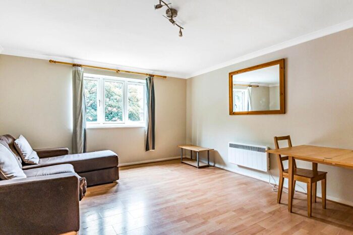 2 Bedroom Flat To Rent In Rouel Road, London, SE16