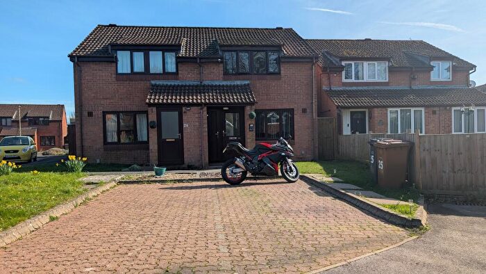 3 Bedroom Semi Detached House To Rent In Danehurst Place, Andover, Hampshire, SP10