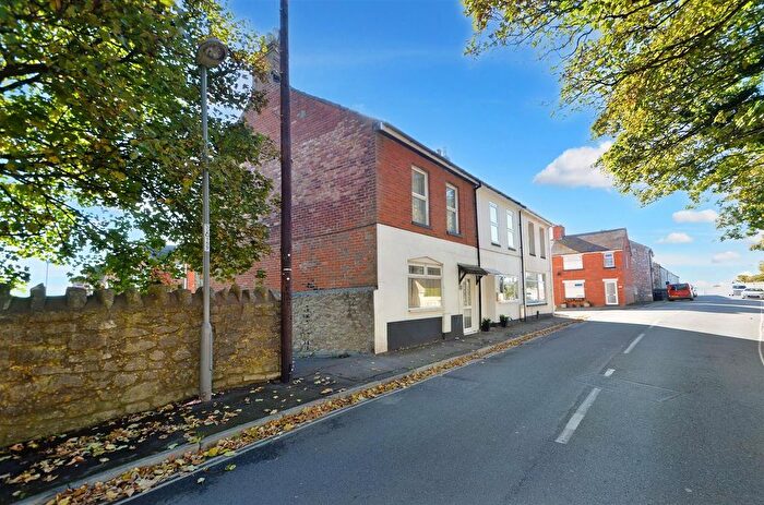 4 Bedroom End Of Terrace House For Sale In Grove Road, The Grove, Portland, Dorset, DT5