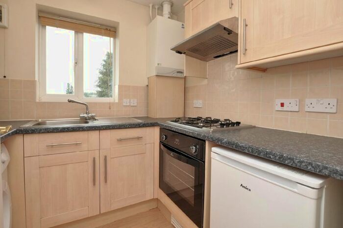 1 Bedroom Flat To Rent In Honeywick Close, Bedminster, Bristol, BS3