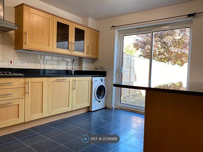 3 Bedroom Terraced House To Rent In Chestnut Grove, New Malden, KT3