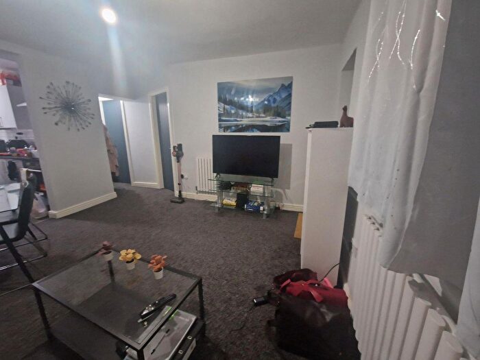 1 Bedroom Flat To Rent In High Road, Willenhall, WV12