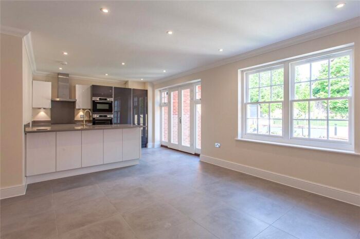 2 Bedroom Apartment To Rent In Aston House, High Street, Wargrave, RG10