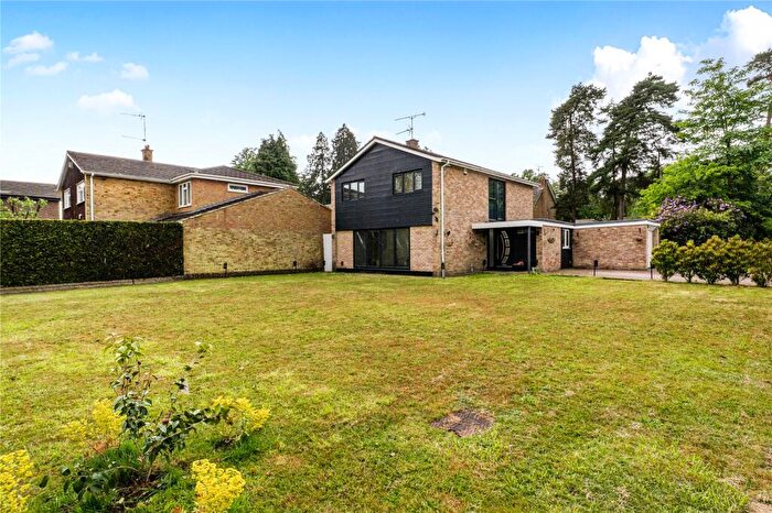 4 Bedroom Detached House To Rent In Arden Close, Bracknell, Berkshire, RG12