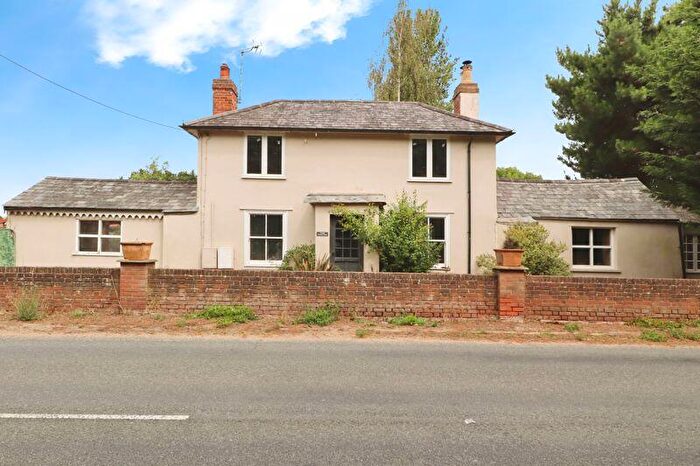 3 Bedroom Detached House For Sale In Harwich Road, Great Bromley, CO7