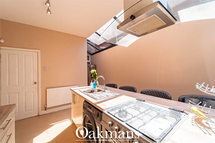 3 Bedroom End Of Terrace House For Sale In Rathbone Road, Smethwick, B67