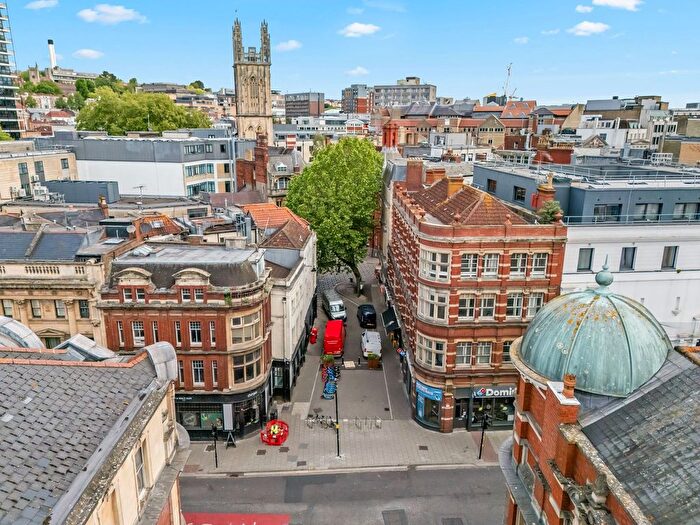 2 Bedroom Flat For Sale In Marsh Street, Bristol, BS1