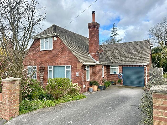 3 Bedroom Detached House For Sale In St. Peters Crescent, Bexhill-On-Sea, TN40