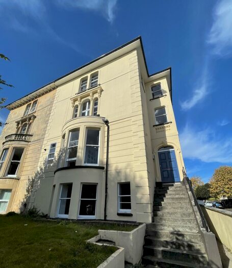 8 Bedroom Ground Maisonette To Rent In Ashgrove Road, Redland, Bristol, BS6