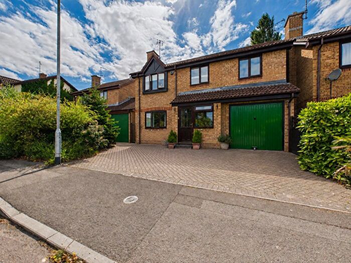5 Bedroom Detached House For Sale In Lavender Close, Thornbury, Bristol, BS35