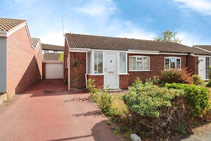 2 Bedroom Bungalow To Rent In Atherstone Close, Oadby, LE2