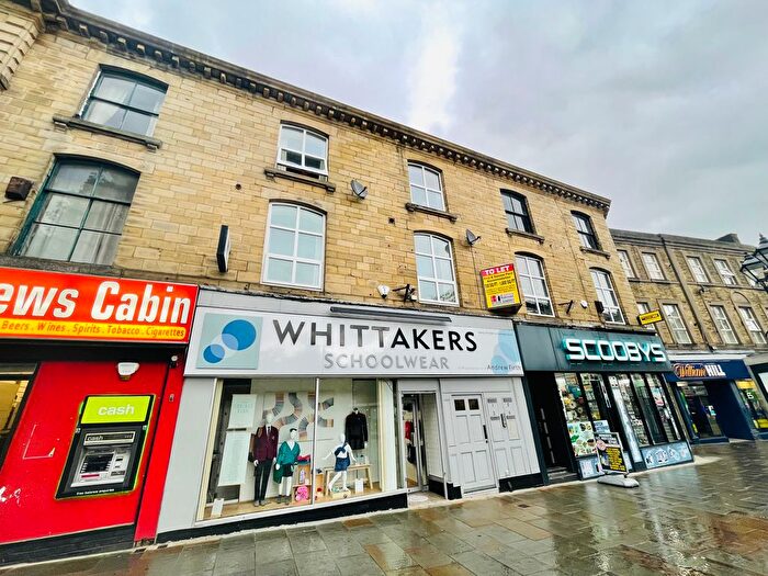 1 Bedroom Flat To Rent In Low Street, Keighley, West Yorkshire, BD21