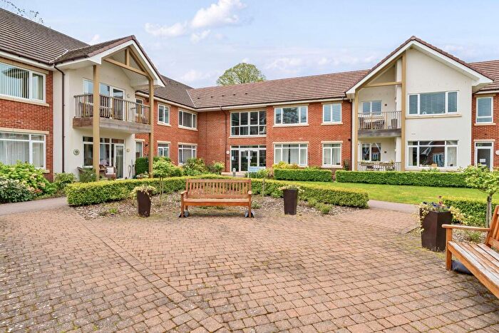 1 Bedroom Retirement Property For Sale In Medway House, Charters Village Drive, East Grinstead, RH19