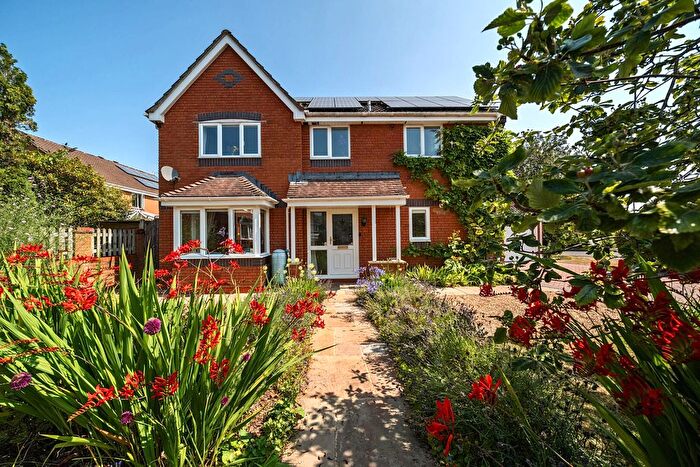 4 Bedroom Detached House For Sale In Cranesbill Road, Devizes, SN10
