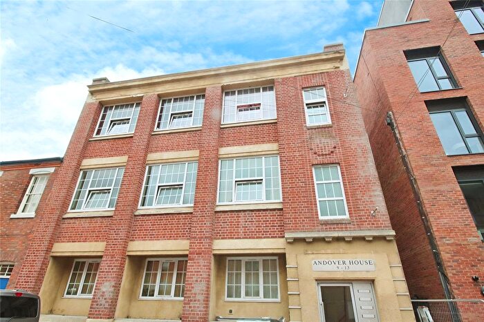 2 Bedroom Flat To Rent In Andover Street, Leicester, Leicestershire, LE2