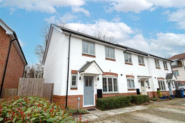 3 Bedroom End Of Terrace House For Sale In St Legers Ways, Riseley, RG7