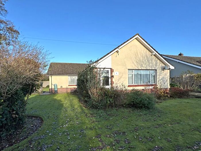 3 Bedroom Detached Bungalow For Sale In Burrow Close, Newton Poppleford, Sidmouth, EX10