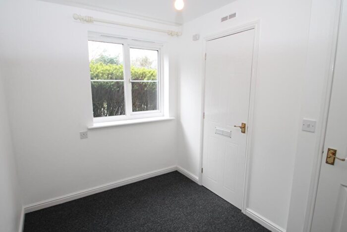 2 Bedroom Apartment To Rent In Wycherley Way, Cradley Heath, B64