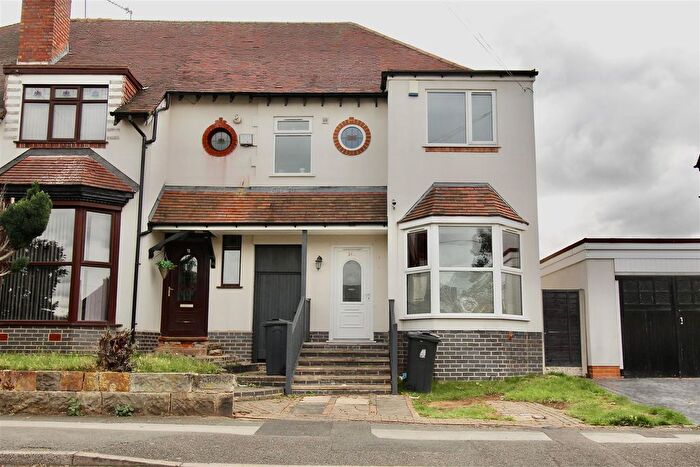 4 Bedroom End Terrace House For Sale In School Lane, Buckland End, Birmingham, B34