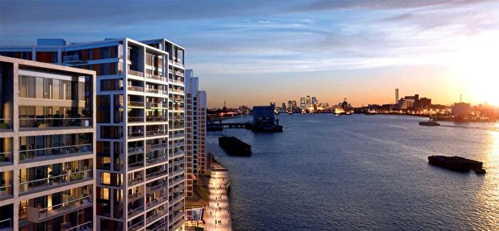 2 Bedroom Flat To Rent In Duke Of Wellington Avenue, Deveraux House, Royal Arsenal, SE18