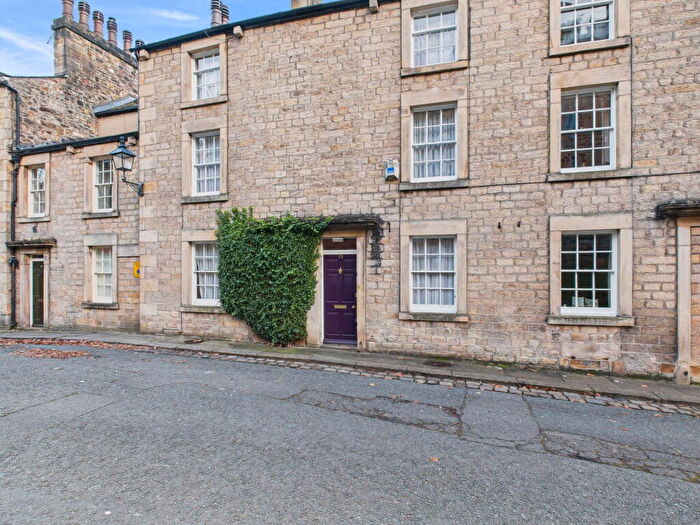 4 Bedroom Terraced House For Sale In St. Marys Parade, Lancaster, LA1