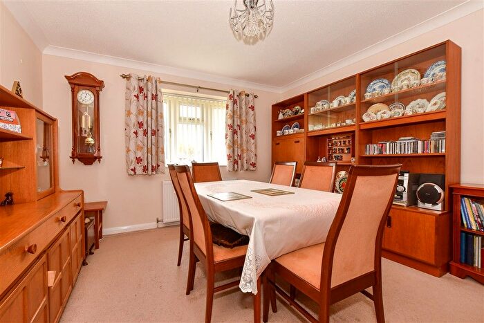 3 Bedroom Detached Bungalow For Sale In Devonia Gardens, Brading, Sandown, Isle Of Wight, PO36