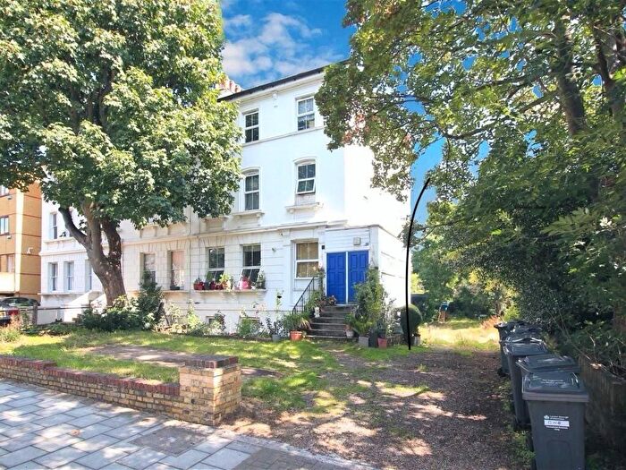 1 Bedroom Flat For Sale In Flat, The Grove, Isleworth, TW7
