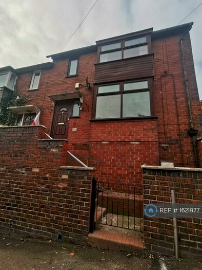 3 Bedroom End Of Terrace House To Rent In Mynors Street, Stoke-On-Trent, ST1