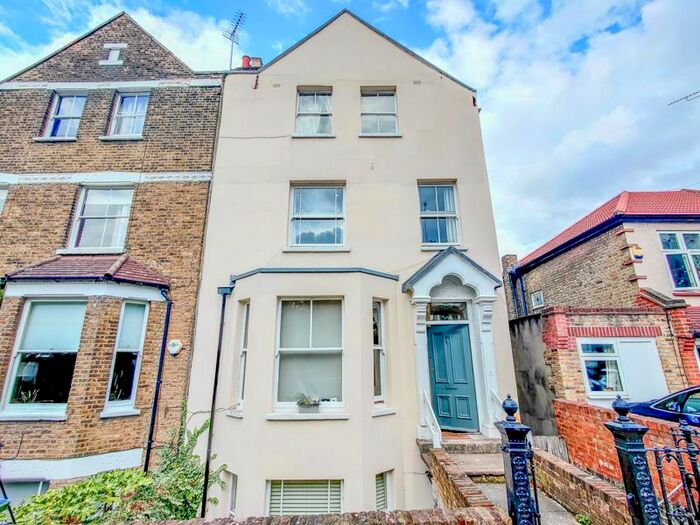 1 Bedroom Flat To Rent In Mycenae Road, London, SE3