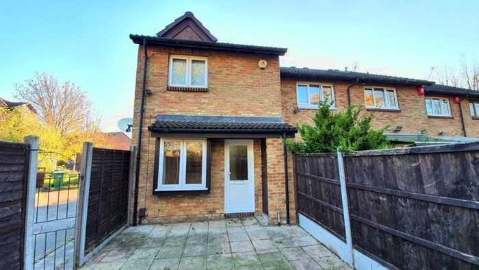 1 Bedroom End Of Terrace House To Rent In Haldane Road, North Thamesmead, London SE28