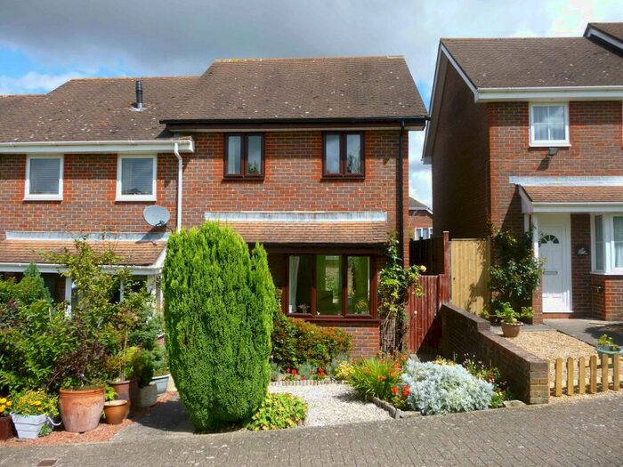 2 Bedroom End Of Terrace House To Rent In Alresford, Hampshire, SO24