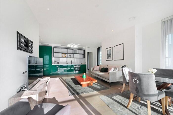 2 Bedroom Apartment To Rent In Wards Place, London, E14