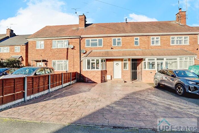 4 Bedroom Terraced House For Sale In Bradestone Road, Nuneaton, CV11