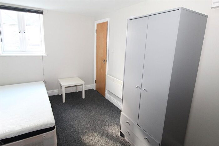 1 Bedroom Flat To Rent In Donald Street, Roath, Cardiff, CF24