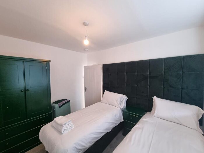 4 Bedroom House To Rent In Gainsborough Square, Bristol, BS7